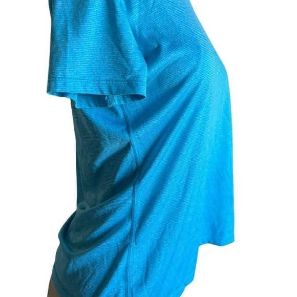 SIZE medium woman's v-neck ocean blue Vapor performance top by Champion – - Picture 3 of 6